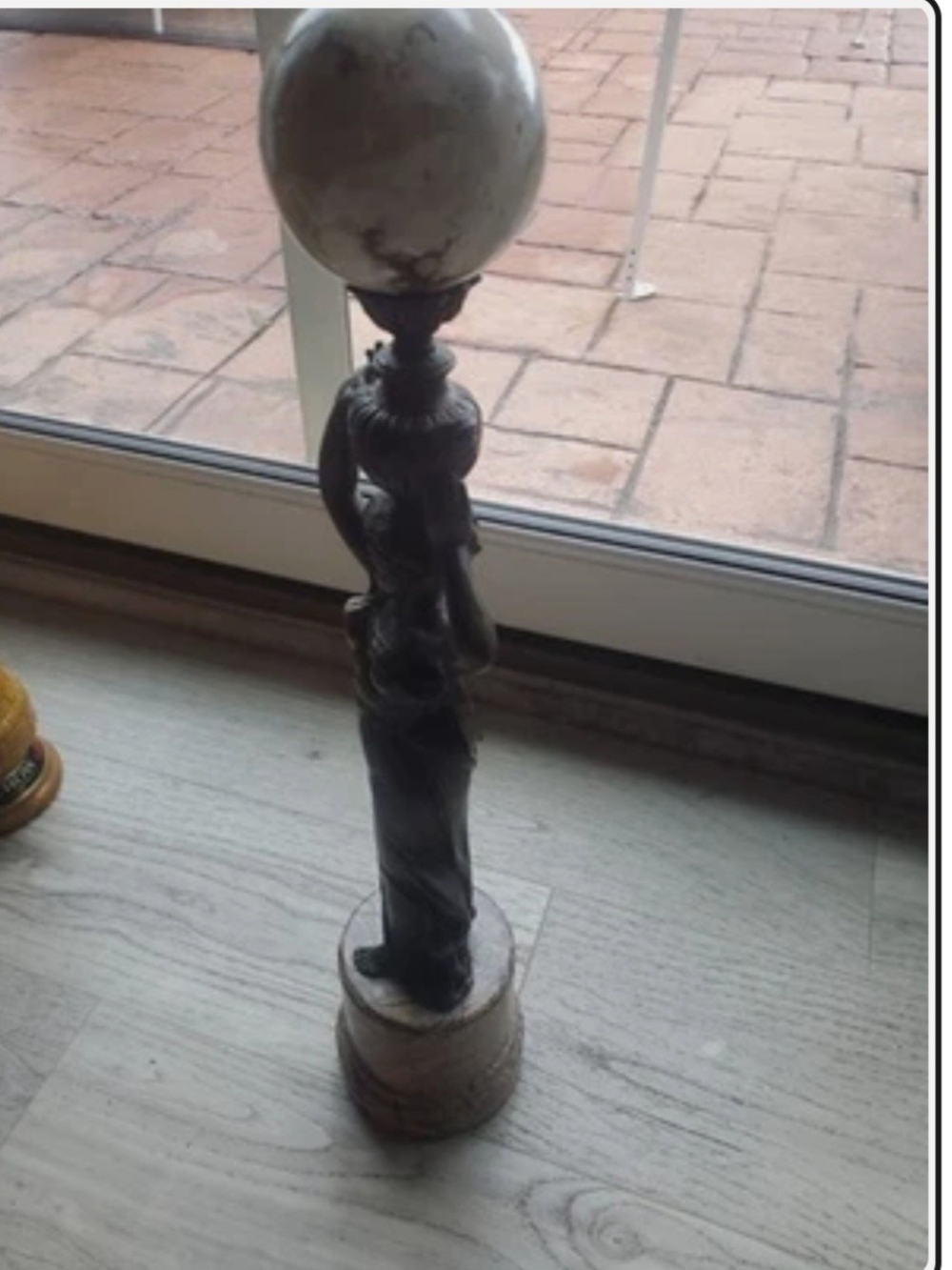 Decorative Black Bronze Statue Lamp with White Marble Globe